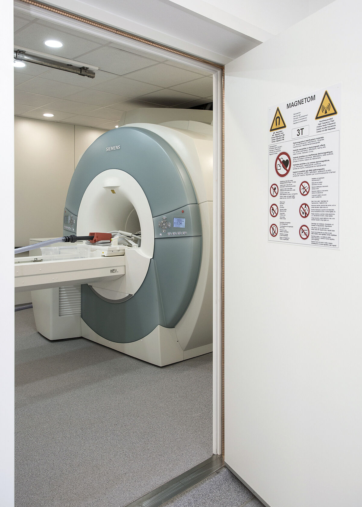 Ein Einblick in den Untersuchungsraum des MRI flow labs.