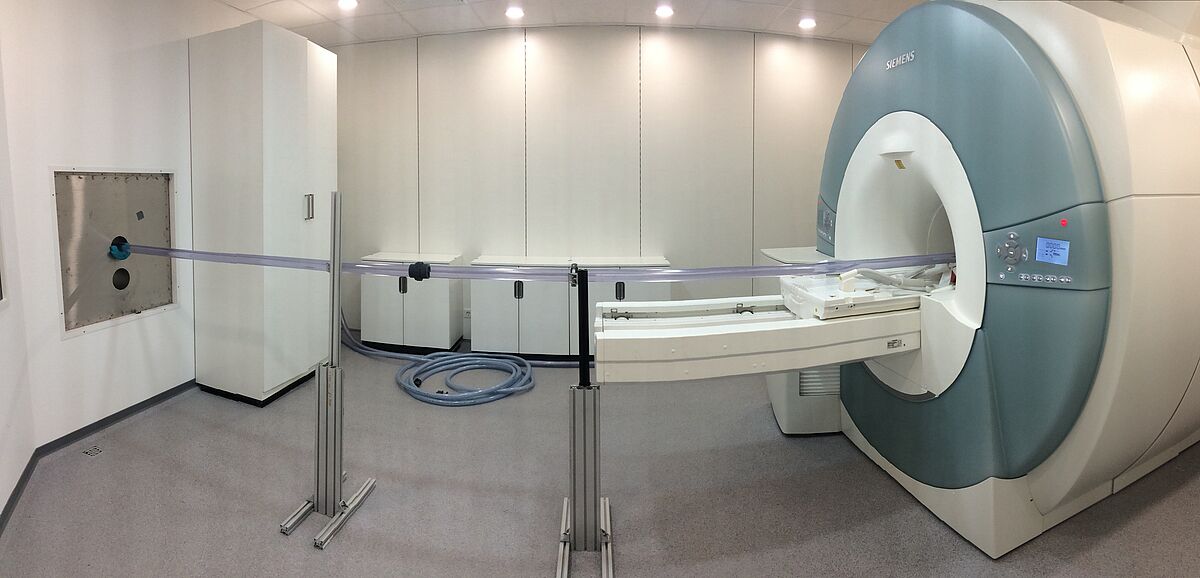 Ein erster Aufbau für Strömungsmessungen im neuen MRI flow lab